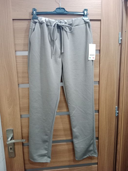 Sprzedam włoskie spodnie marki Mio