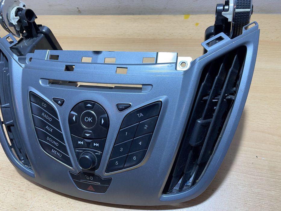 Ford c-max mk2 focus mk3 panel sterowania radia ładny sprawny
