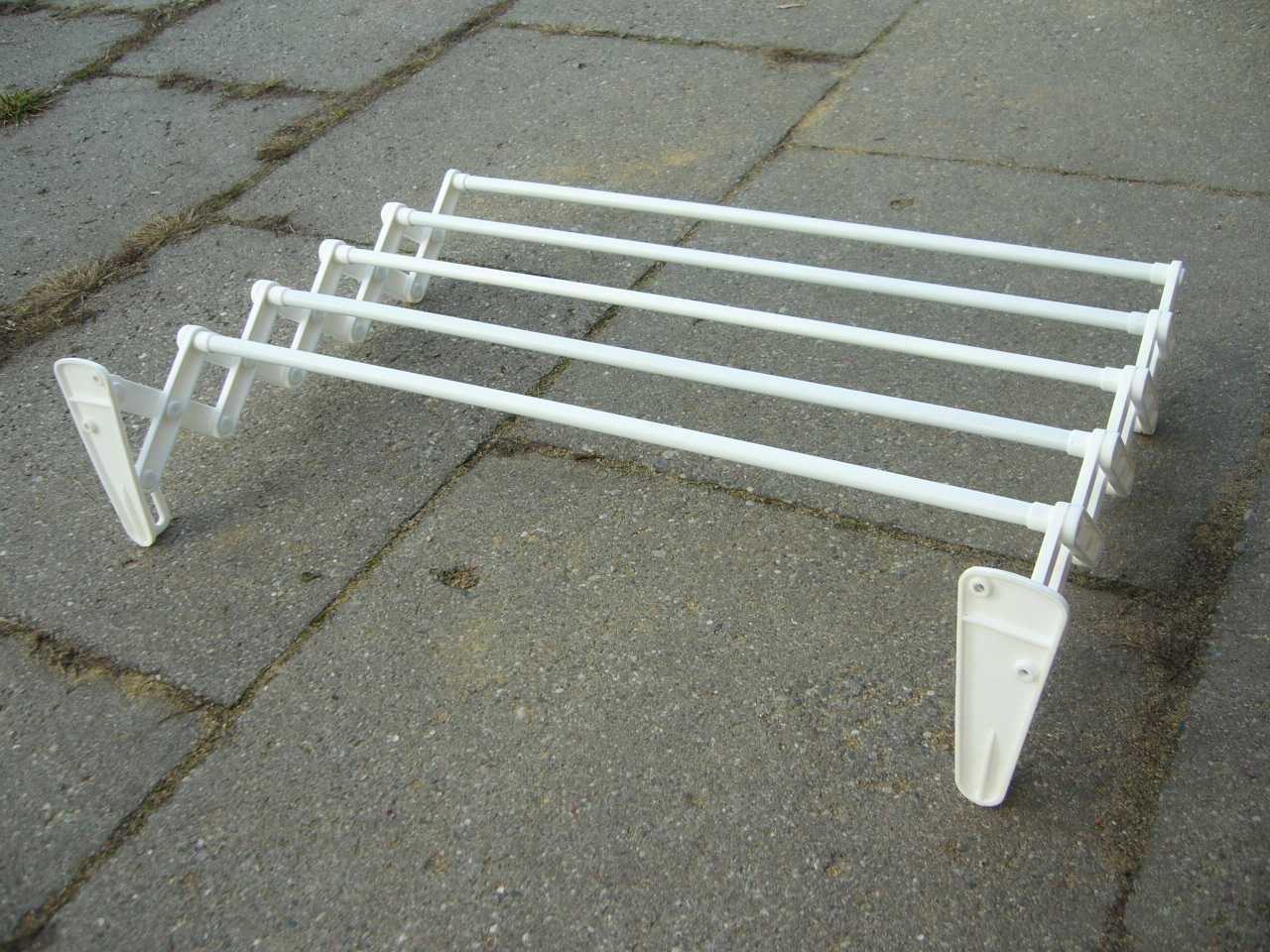 Suszarka łazienkowa rozkładana do odzieży ręczników