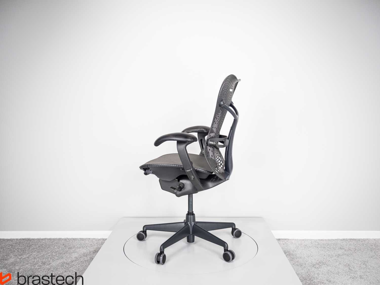 Krzesło biurowe obrotowe Herman Miller Mirra fabrycznie nowe siedzisko