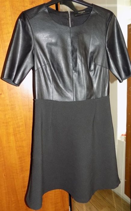 RESERVED oryginalna czarna sukienka eko skóra M 38