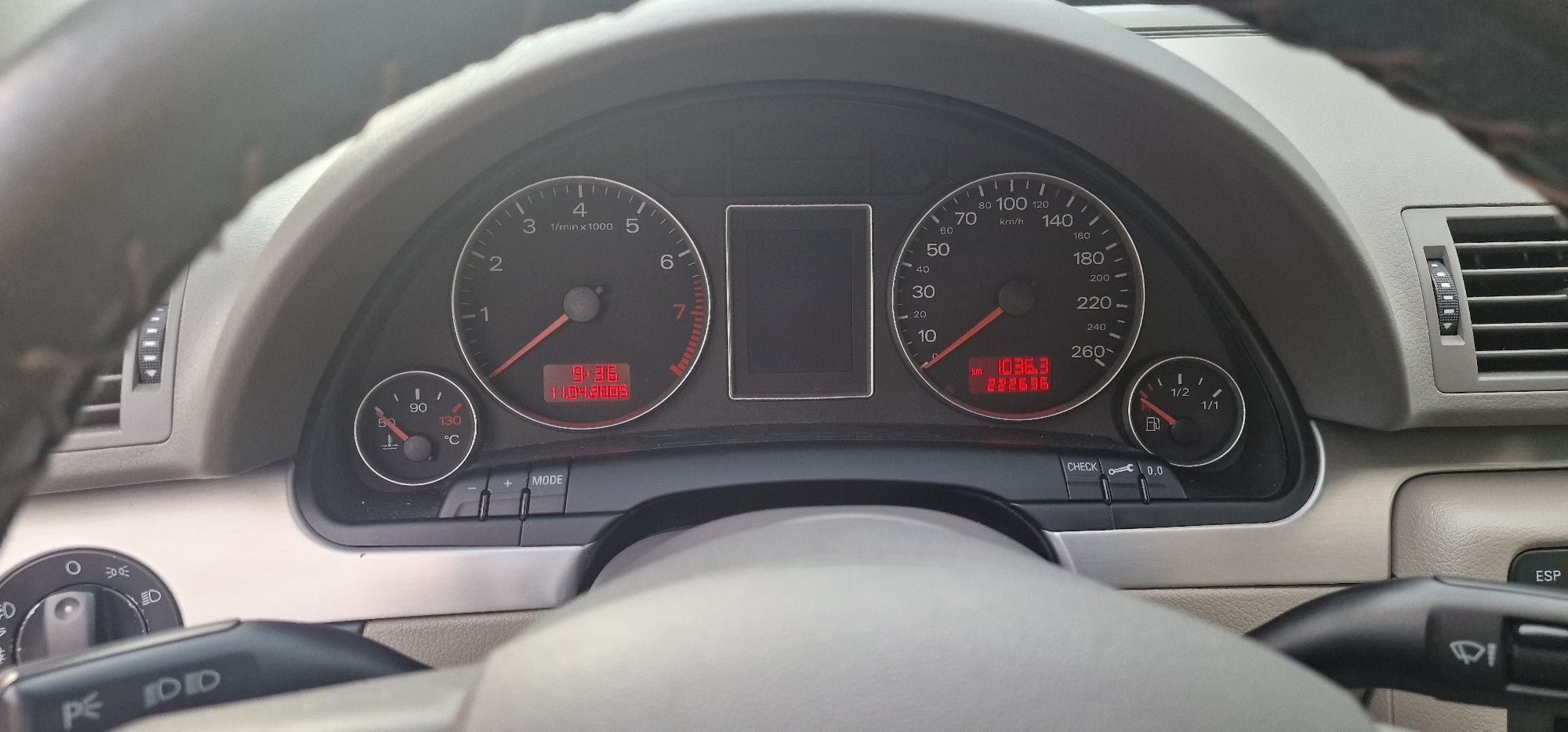 Sprzedam audi a4b7 1.8t
