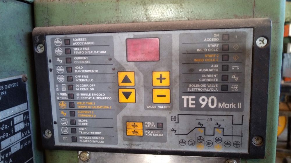 Máquina de soldar por pontos