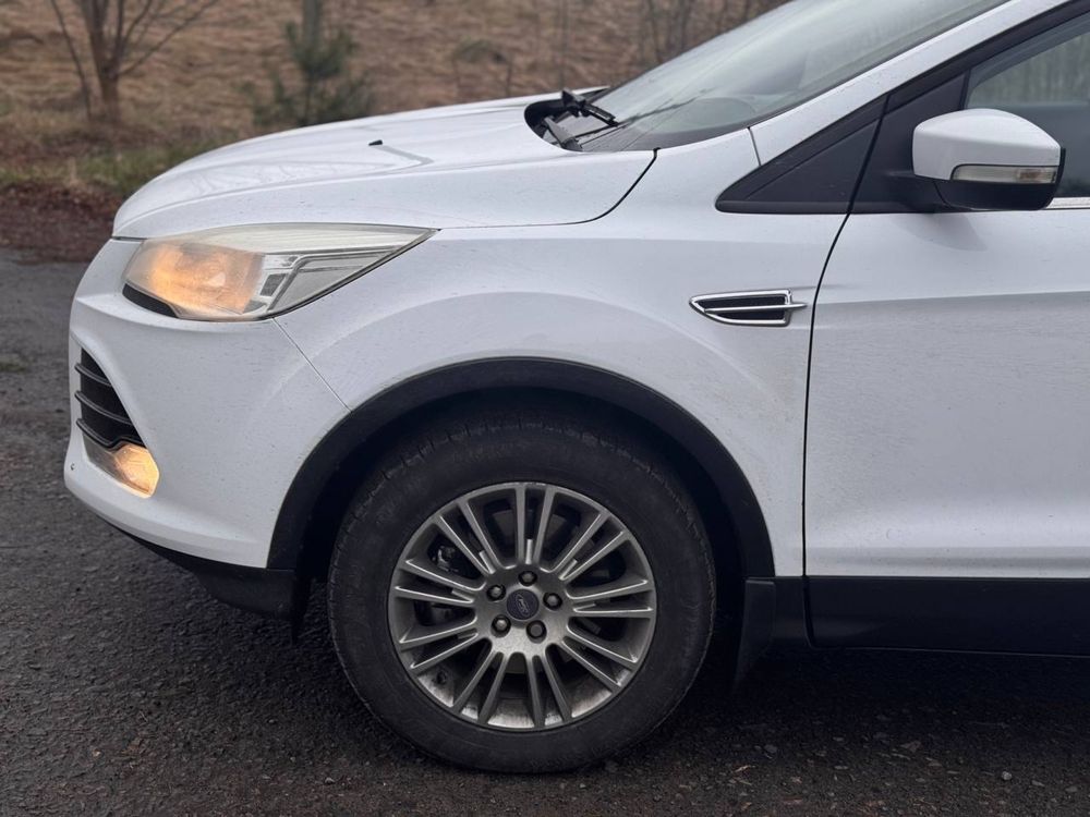 Запчастини Ford Kuga mk2 Разборка бампер капот крило