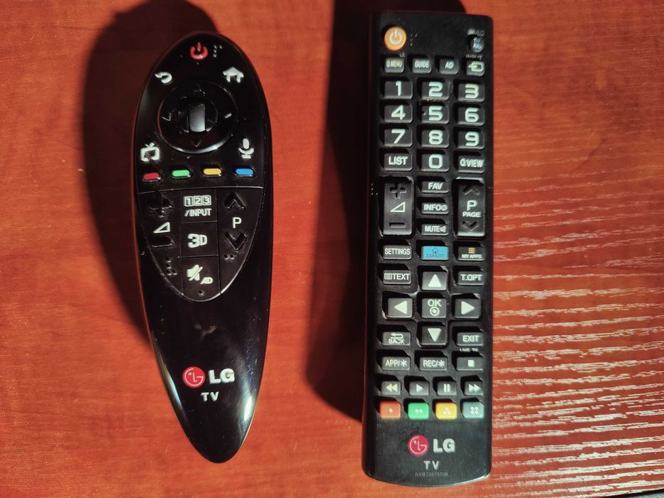 TV 4K LG 42UB820V