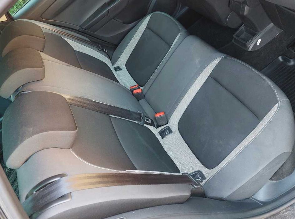 Skoda Fabia III Kombi Fotel Fotele Kanapa Komplet