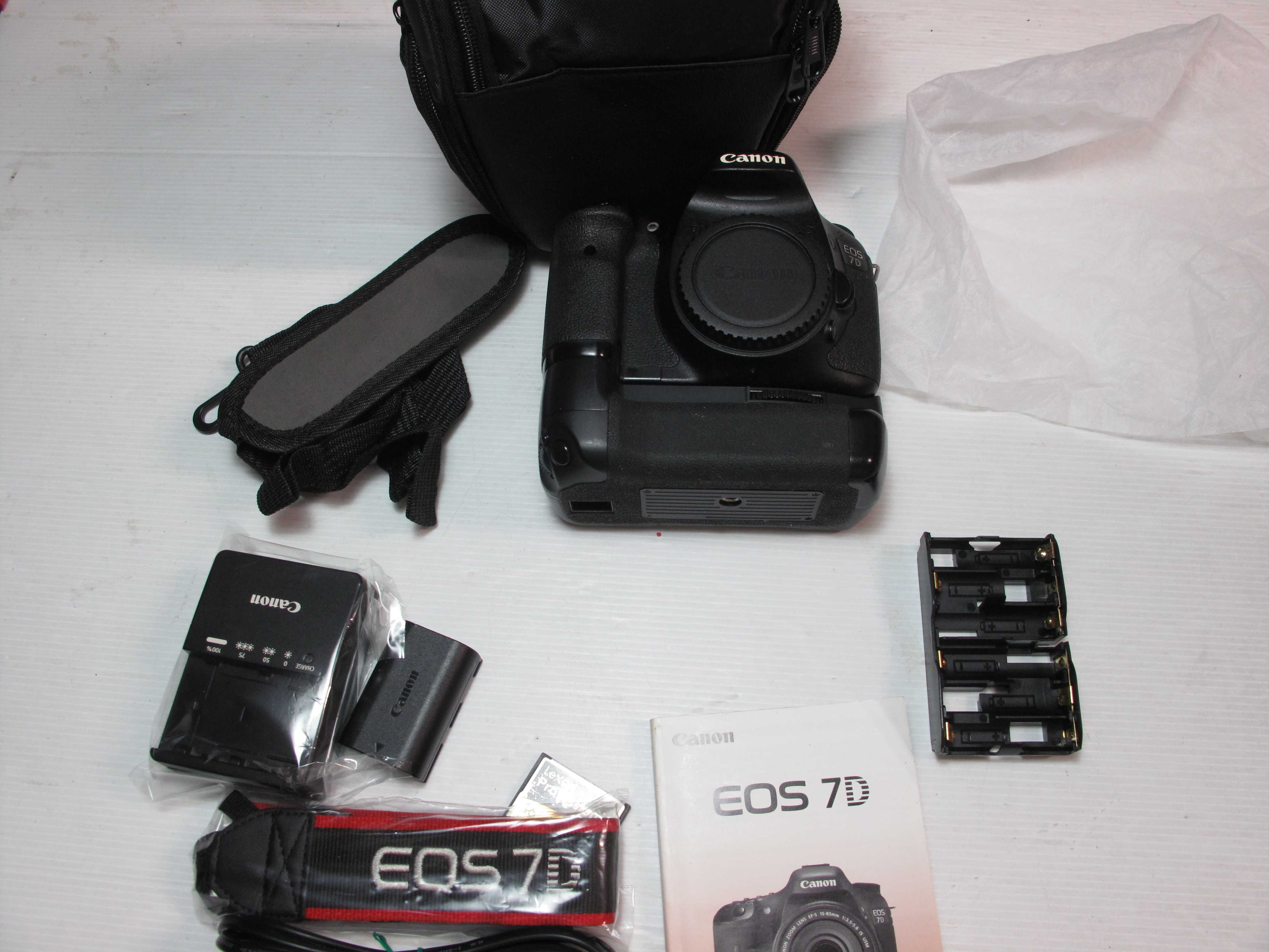 Canon 7D só 27 mil disparos Bom estado ver fotos e descrição