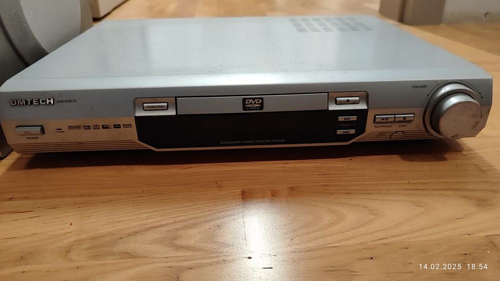 Zestaw kina domowego Dmtech