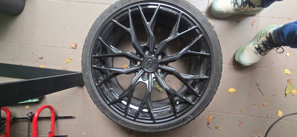 Felgi 19' Concaver CVR1 Black + opony letnie Michelin Pilot Sport 4S