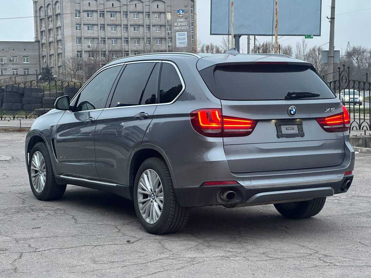 BMW X5 LUX 7 мест