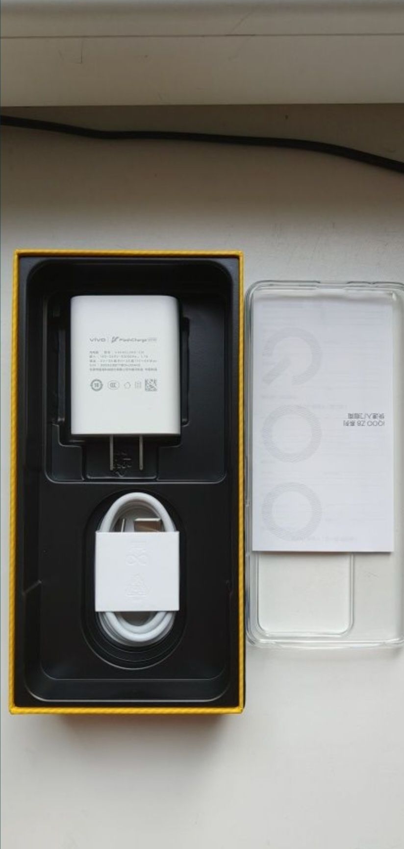 Смартфон Vivo Iqoo Z8X 128/8 новий батарея 6000 камера Sony