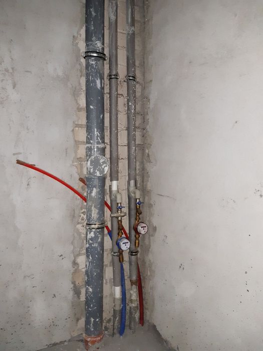 Продаю окремо розташоване приміщення на 5 квартир  в ЖК Рів"єра Микола