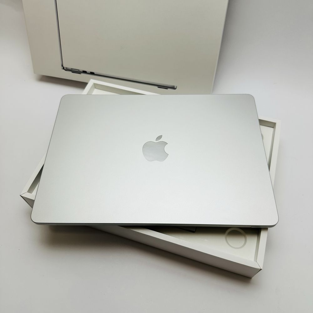 MacBook Air 13" 2022 M2 Silver 16GB 512GB SSD