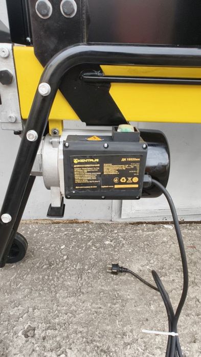 Дровокол електричний колун дров Кентавр ДК 15520мк електричний колун