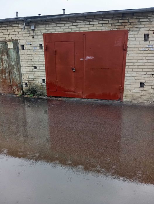 Продається цегляний гараж 21,5 мкв. в кооперативі "Мрія"
7 500 $