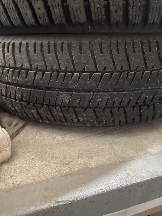 Продам резину зима в хорошем состоянии