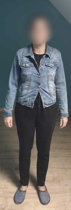 Kurtka jeansowa przetarcia