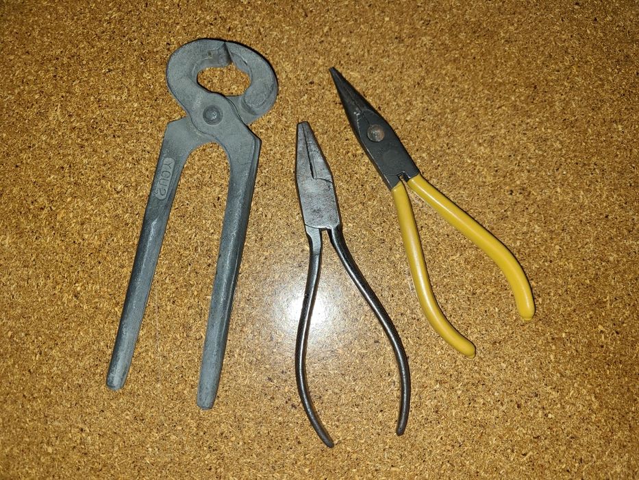 Zestaw narzędzi ręcznych.