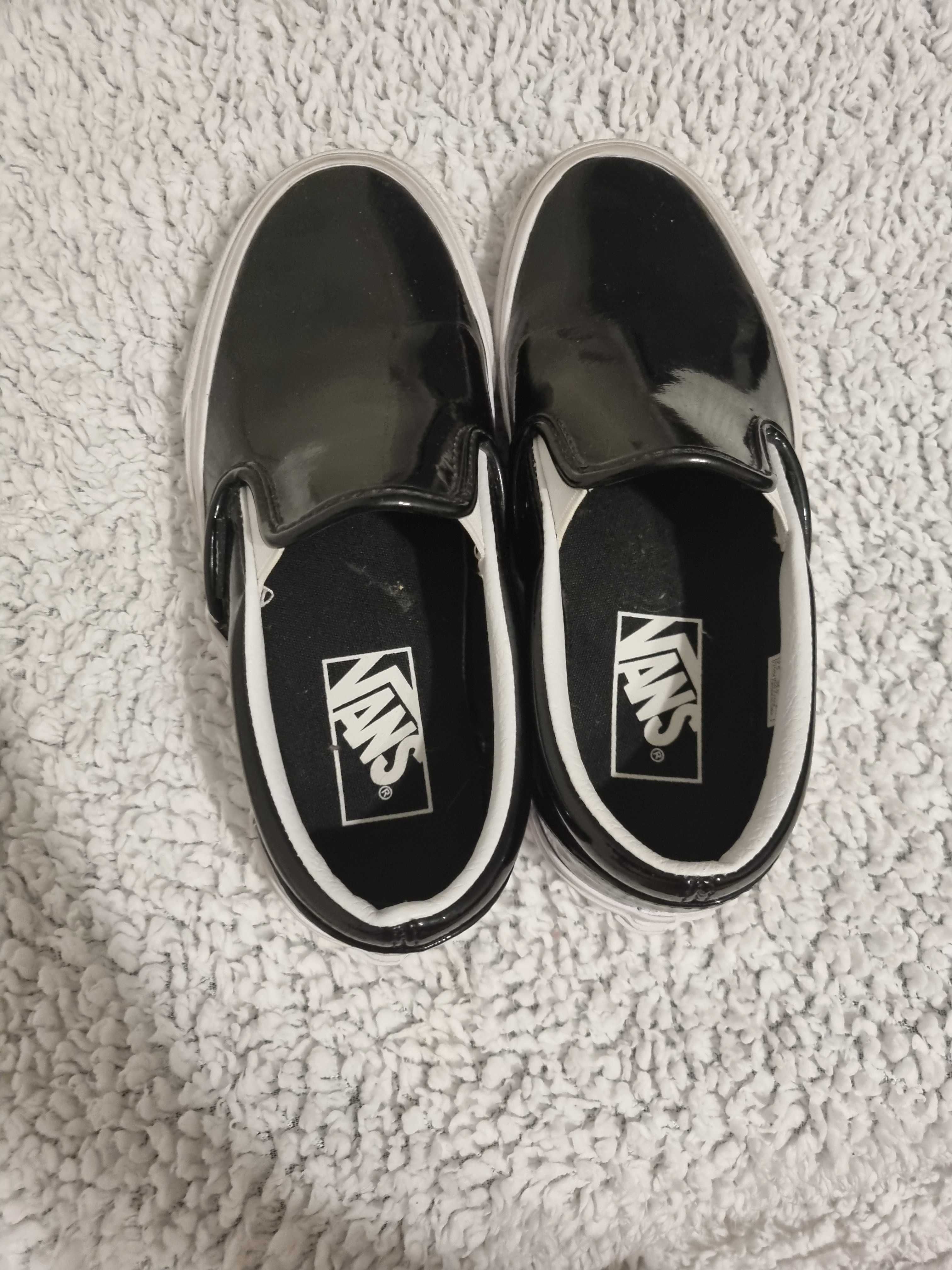 Czarne tenisówki Vans rozmiar 34.5