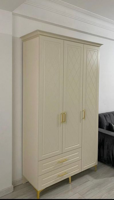 Шифонер для вещей білий