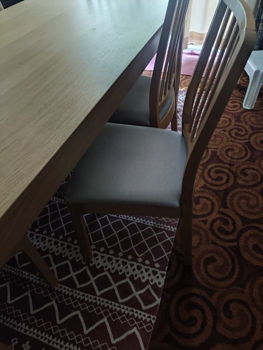 Mesa de jantar + 6 cadeiras