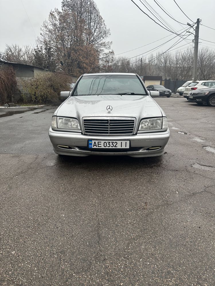 Mercedes-Benz w202