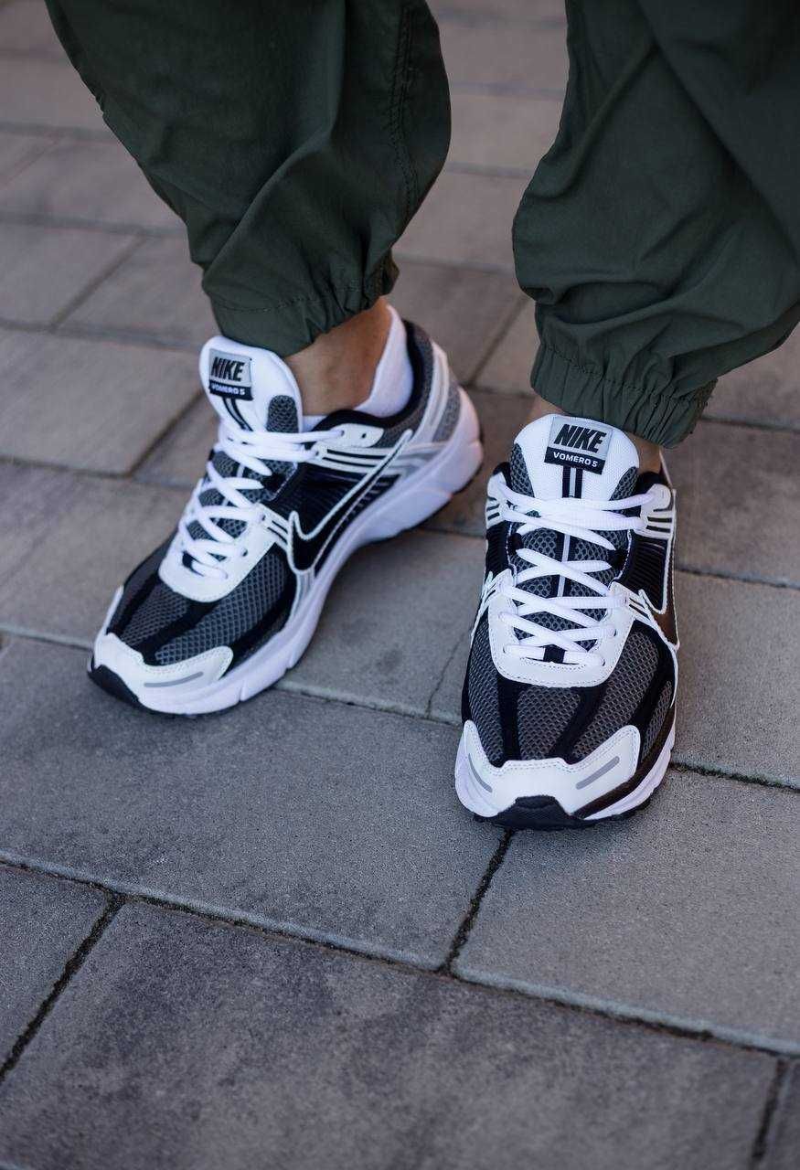 Мужские кроссовки Nike Zoom Vomero 5 SE SP Dark Grey Black White 40-45