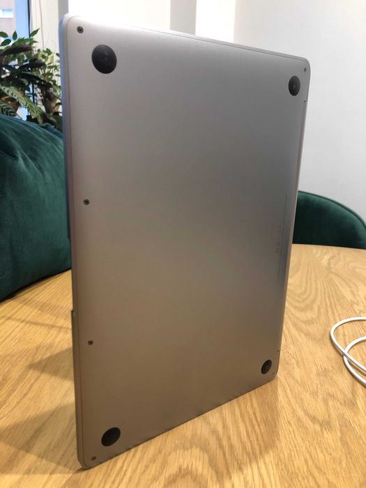 Apple Macbook Pro 2017 i5 2,3 GHz 8GB