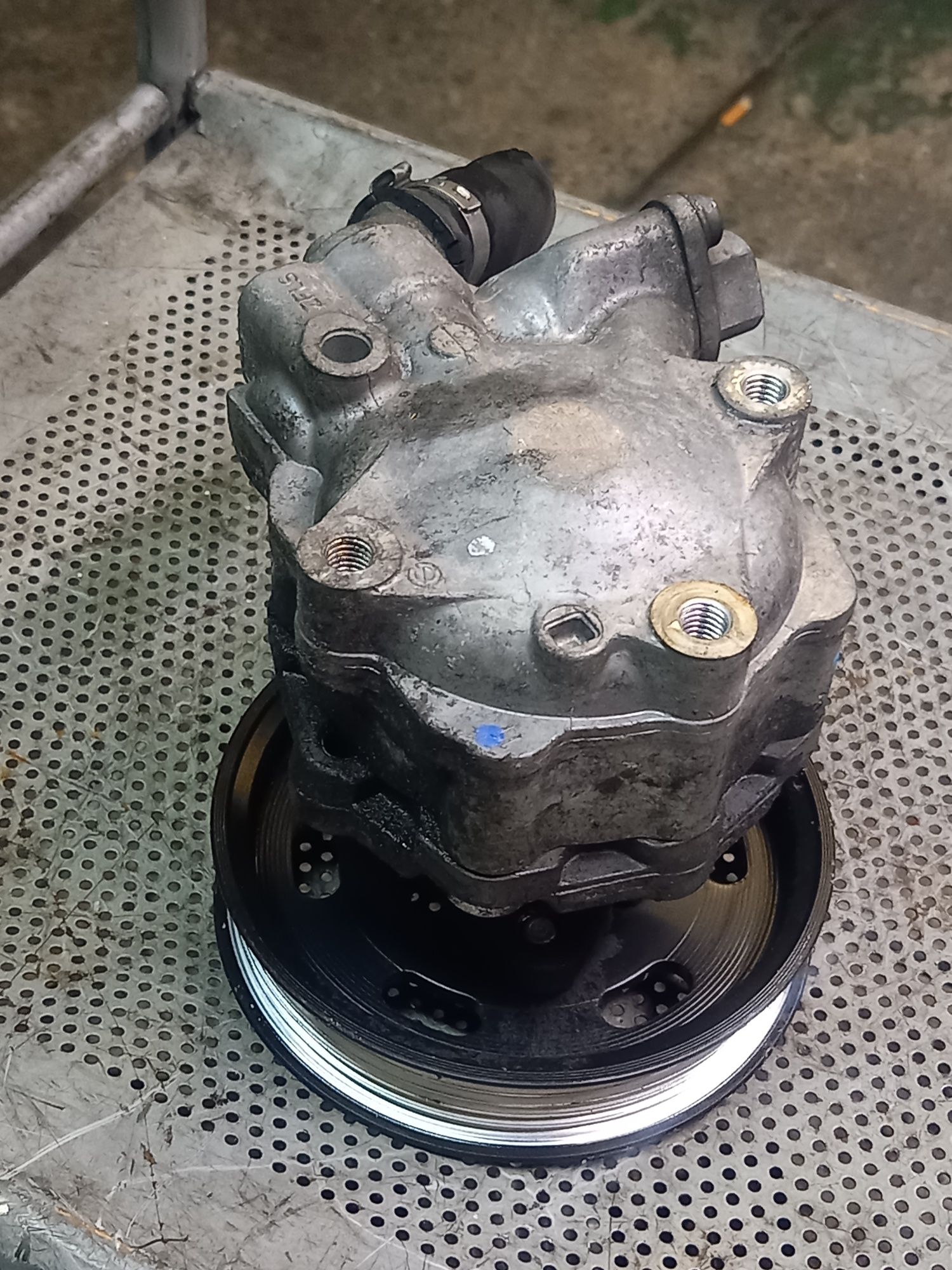 Pompa wspomagania audi 2.0 tdi a4 b8 a5 8t