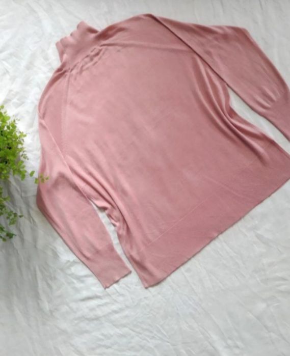 Новий натуральний светр  ZARA принт пильна троянда UK 14-16 EUR 42-44