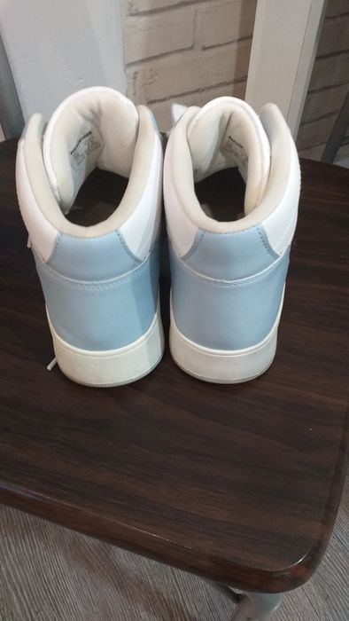 Buty sportowe za kostkę