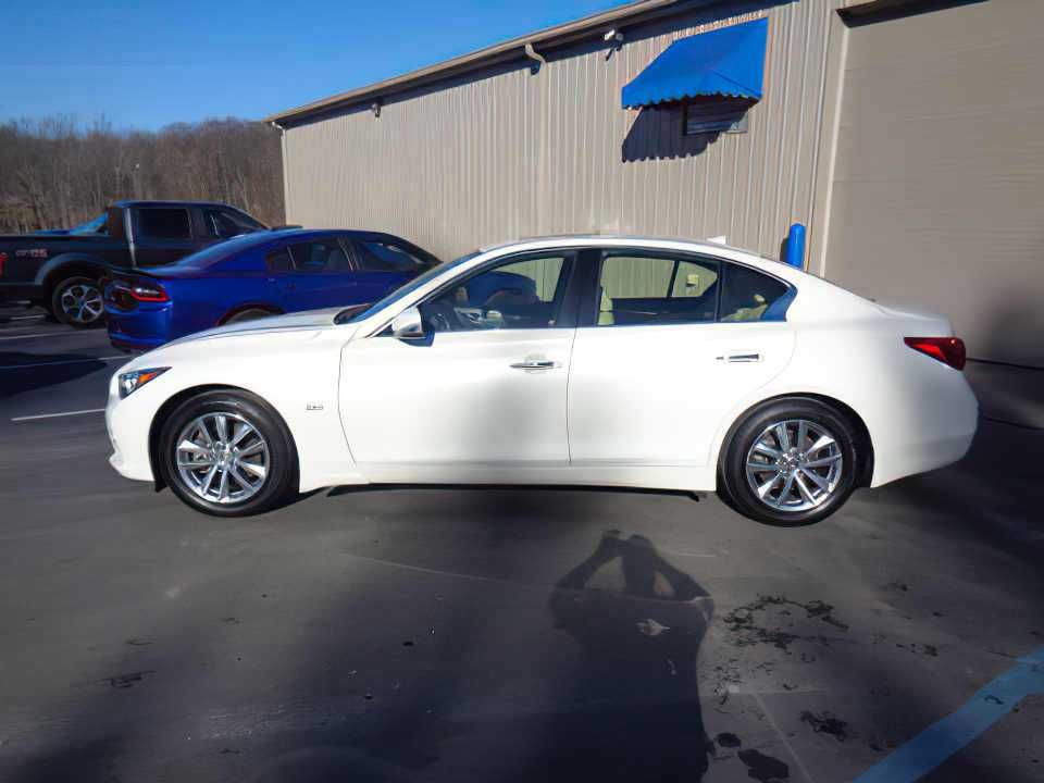 2016 Infiniti  Q50