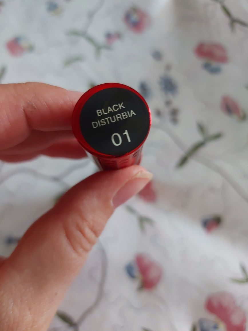 Givenchy Volume Disturbia