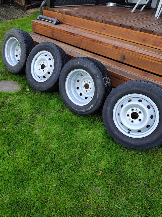 Sprzedam opony zimowe