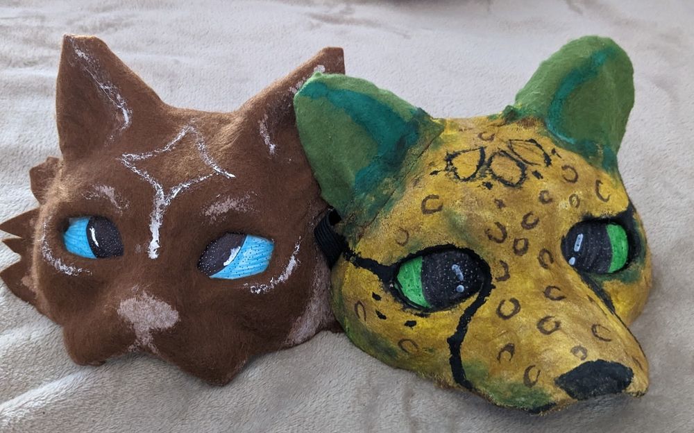 Маски для маскараду, дитячих вистав, квадробіки