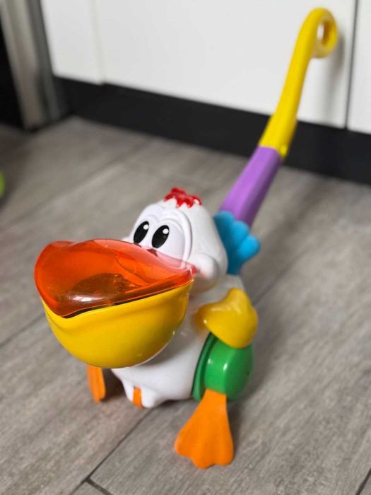 Іграшка-каталка "Пелікан" Kiddieland 500 грн