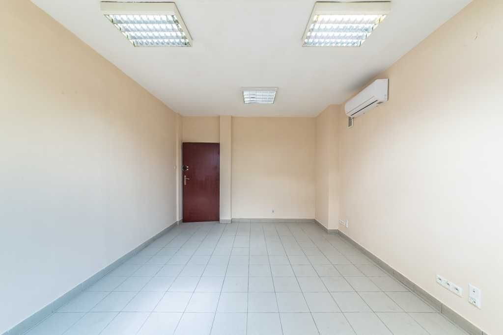 ładny lokal 30 m2 w centrum