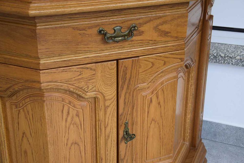 witryna narożna - jak nowa