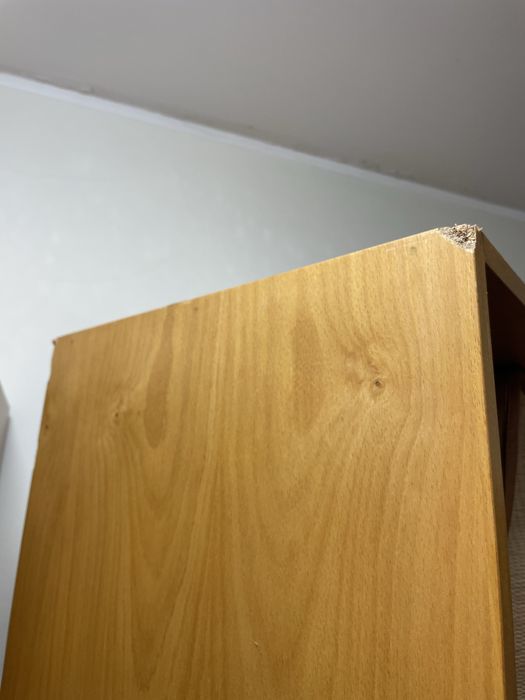 Movel vertical em ótimo estado