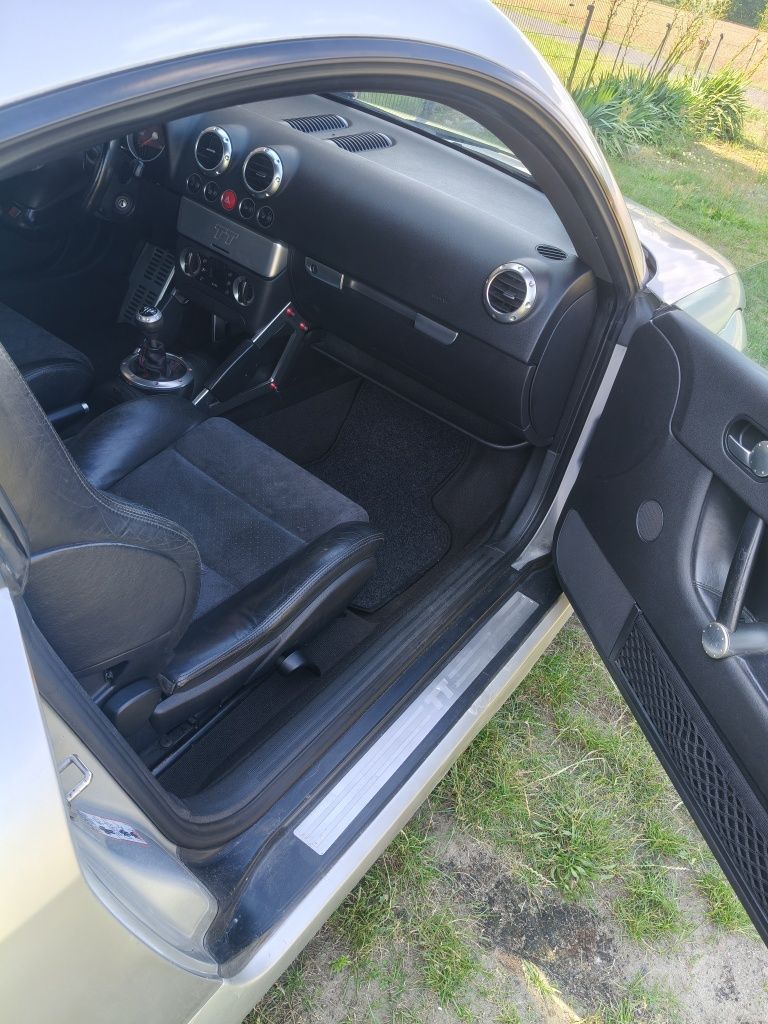 Audi TT Coupé 1,8 stan bardzo dobry