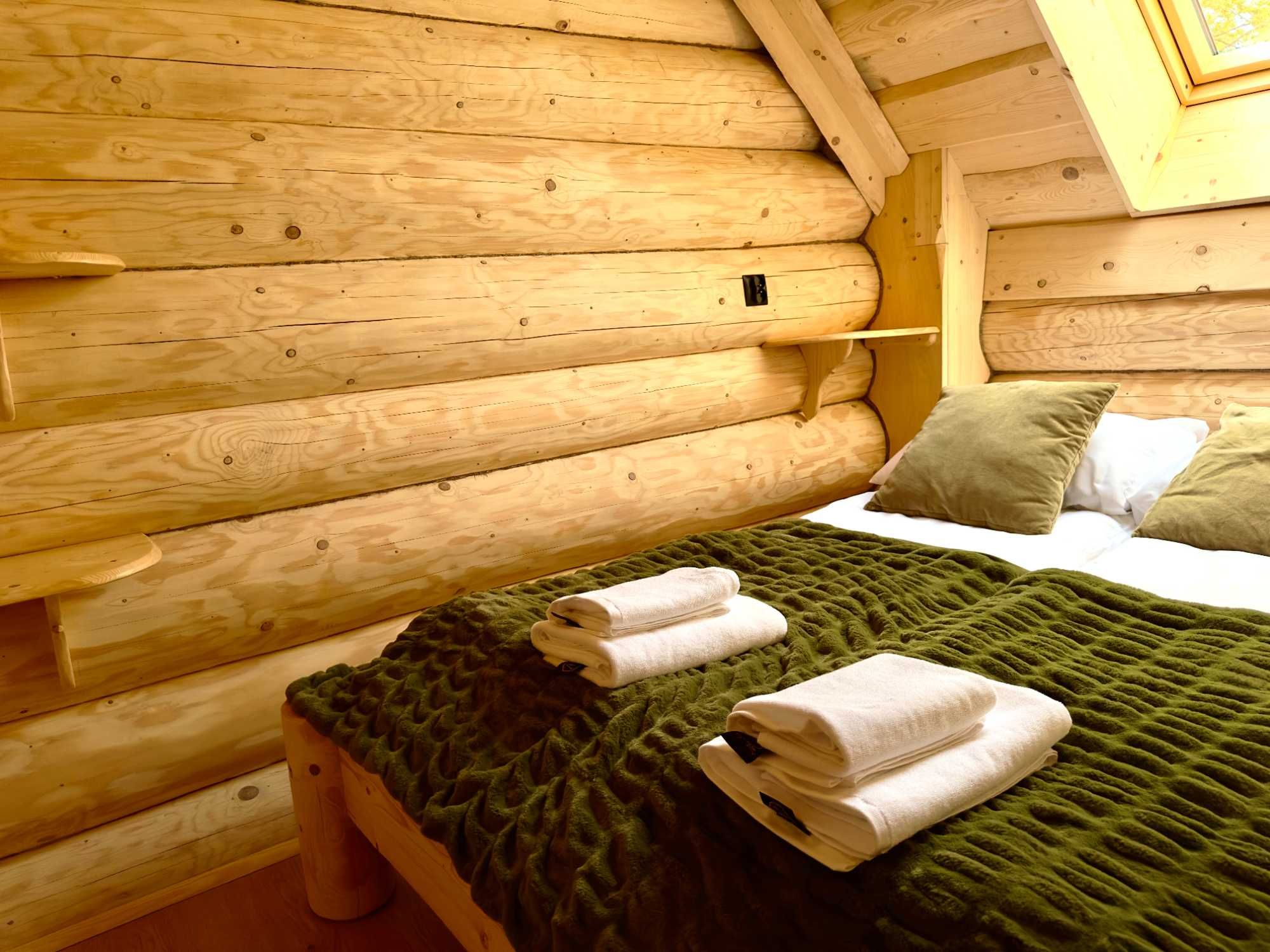 Piękna widokowa Chata w górach. Do 10 osób. Balia z jacuzzi.