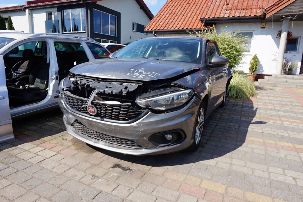 FIAT TIPO II 356 KOMBI 2020 695 1.4 16V 834A1000 95KM SZARY na części