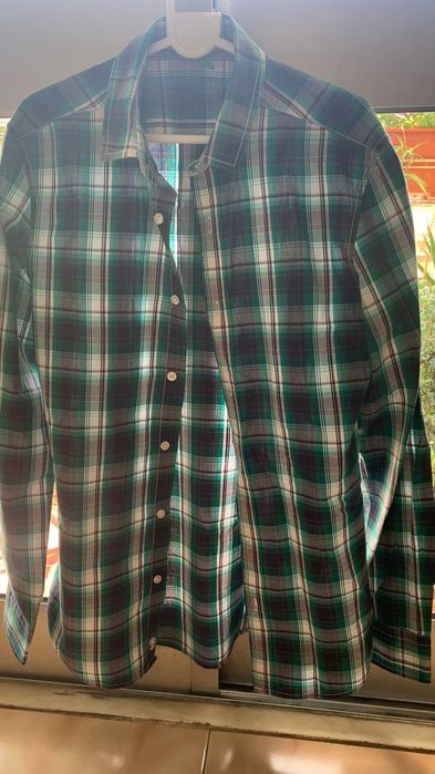 Camisa homem. 7 euros cada