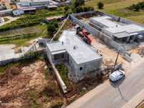 Moradia T3 Nova, com garagem e piscina