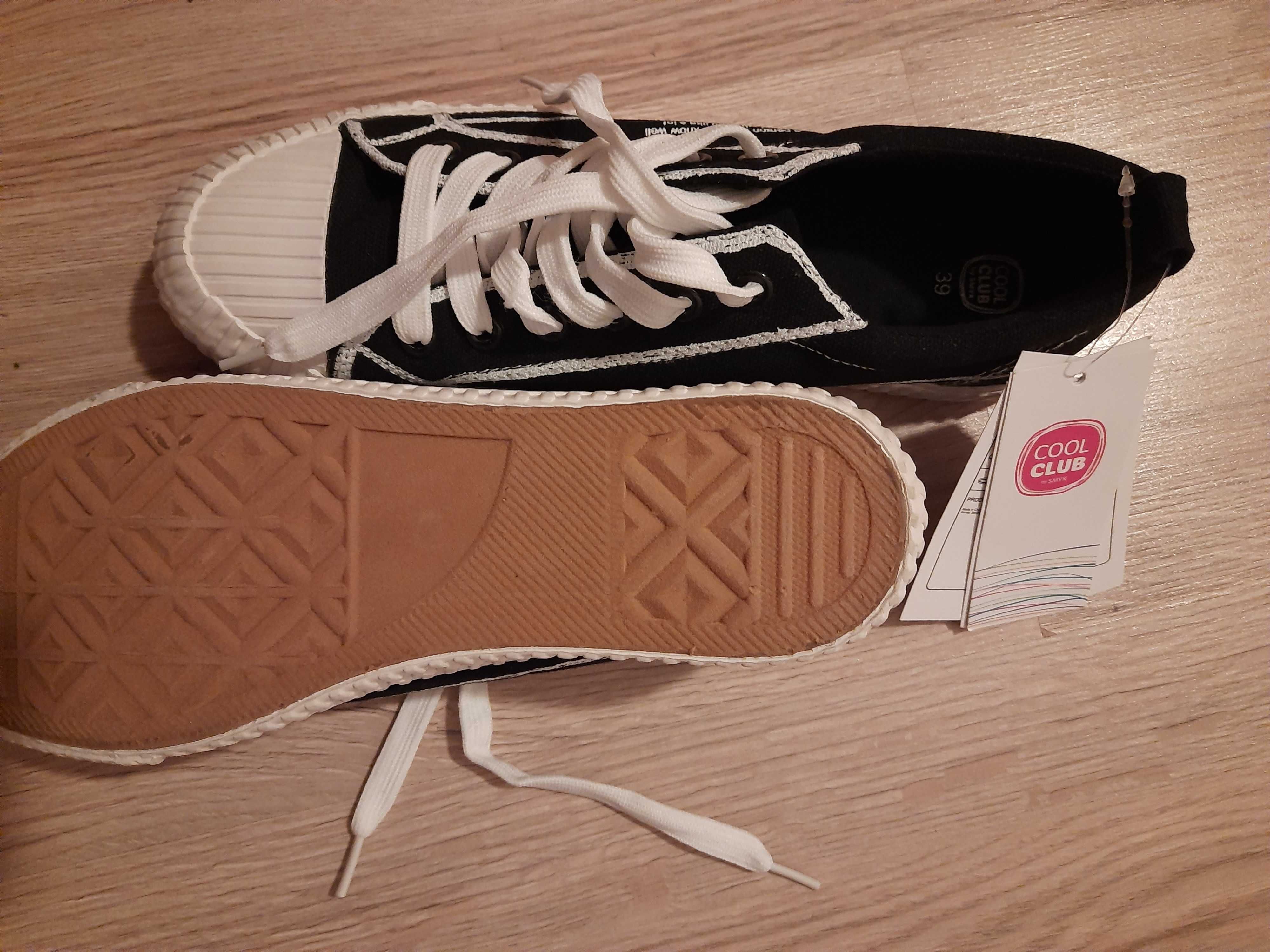 Buty/trampki 39   Smyk  *nowe*