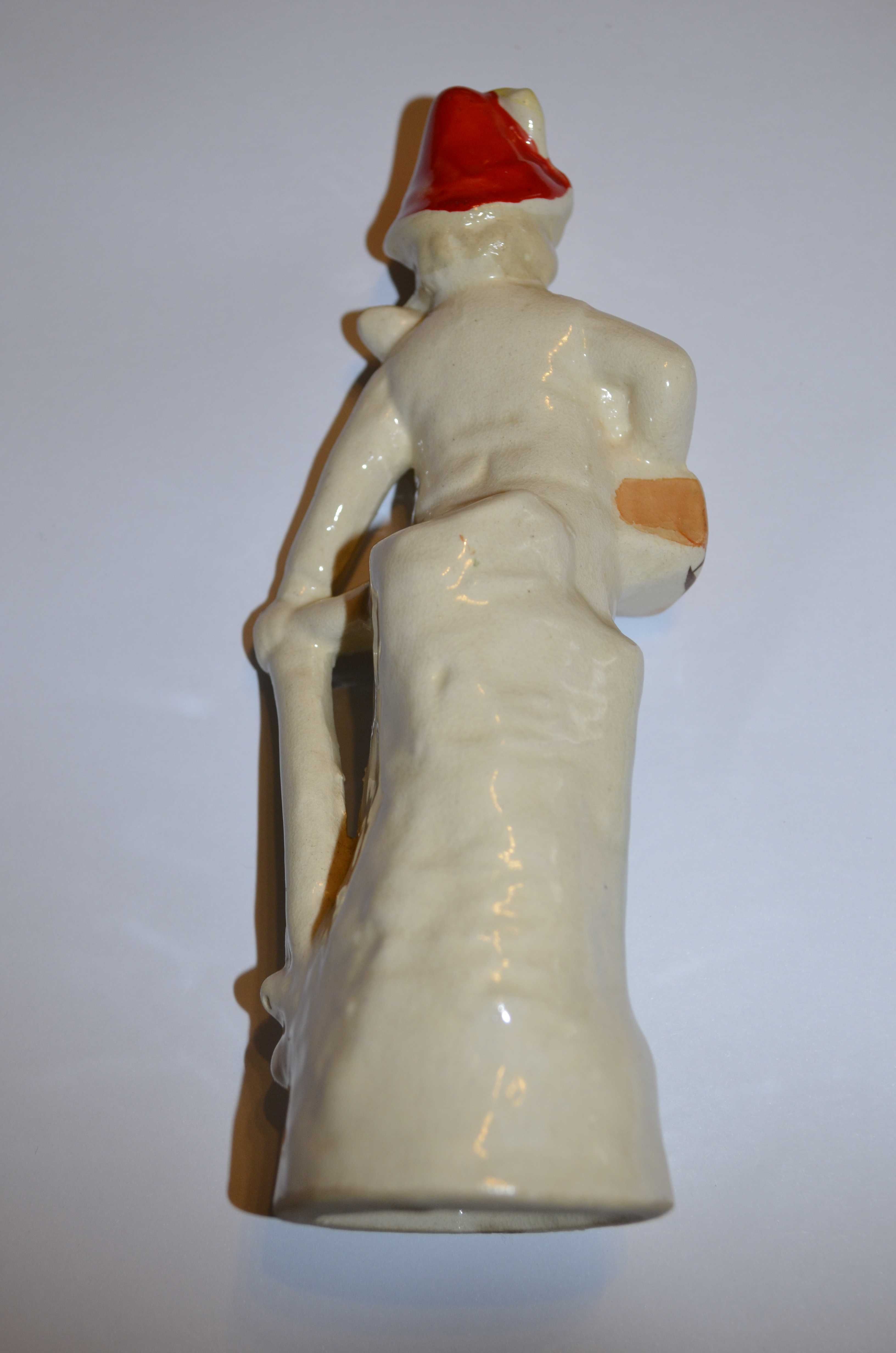 Figurka porcelanowa stara