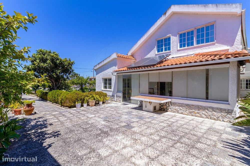 Moradia T5 para venda