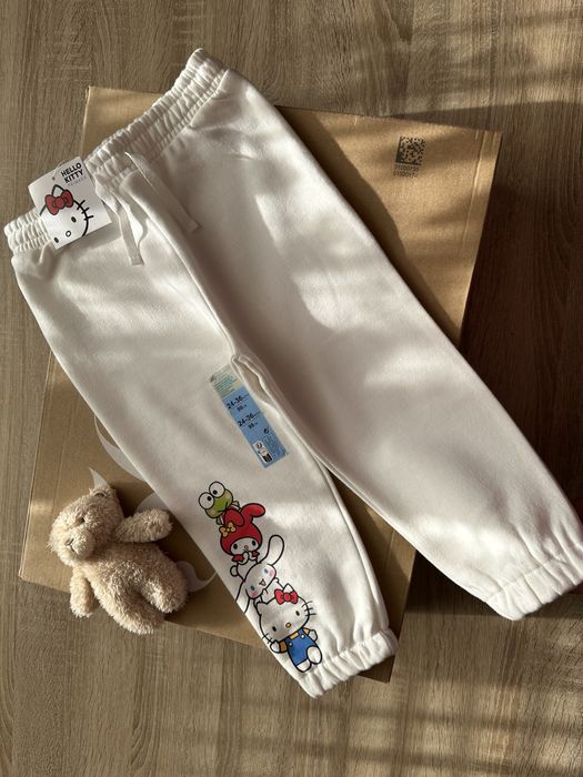 Спортивні штани на дівчинку