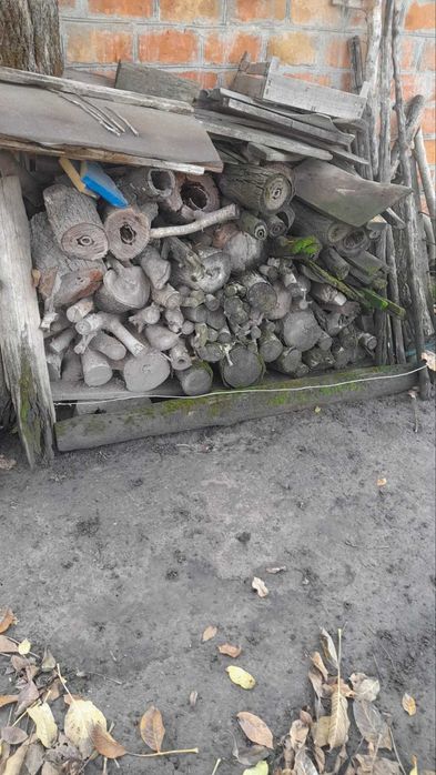 Продам залишки деревини та дерев'яні обрізки