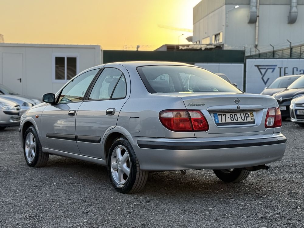 Nissan Almera 1.5 / 85.000km / AC